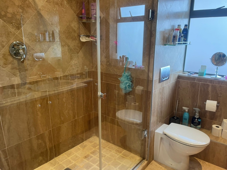 To Let 2 Bedroom Property for Rent in Sea Point Western Cape